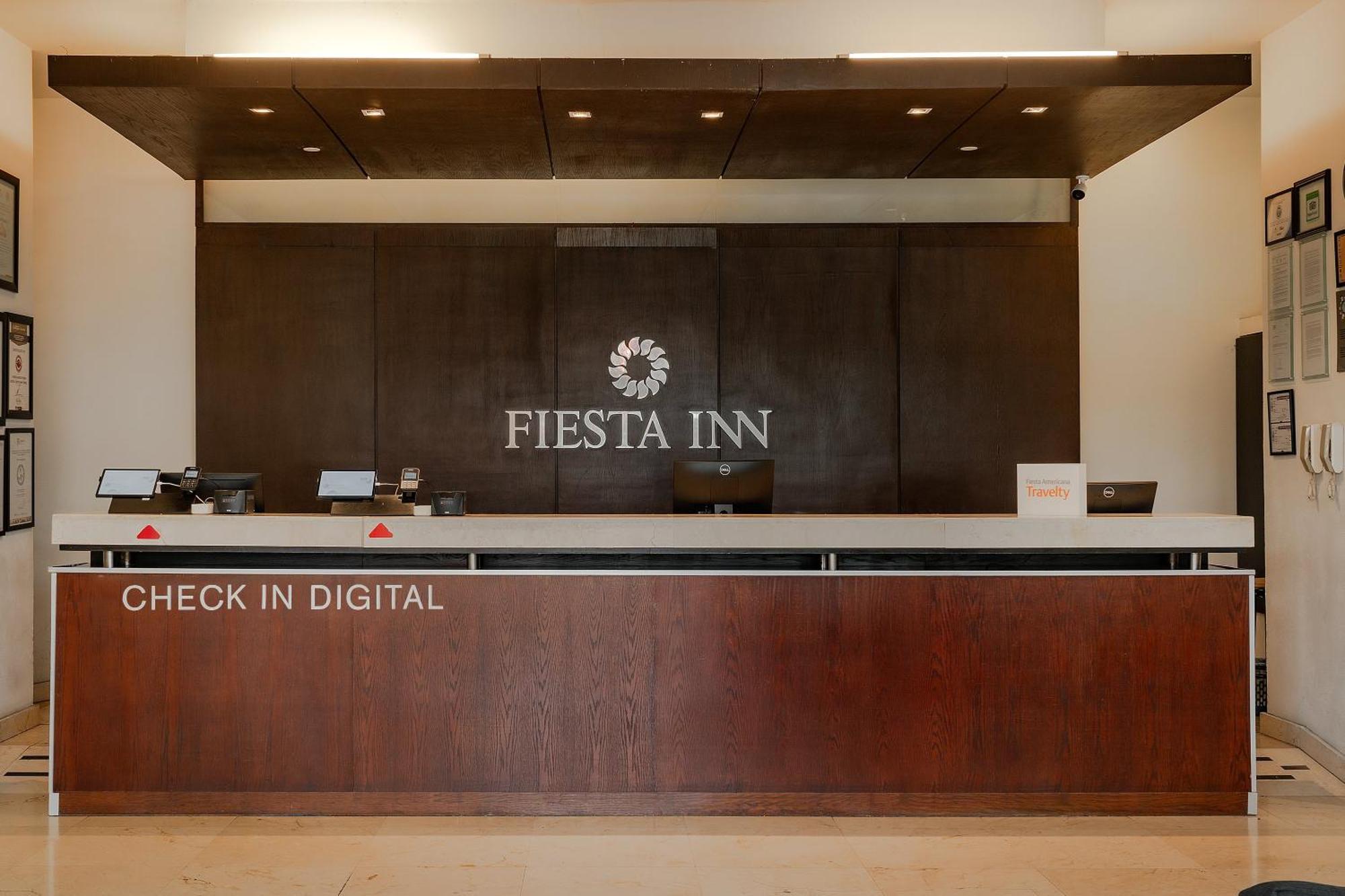 Fiesta Inn Tepic Zewnętrze zdjęcie