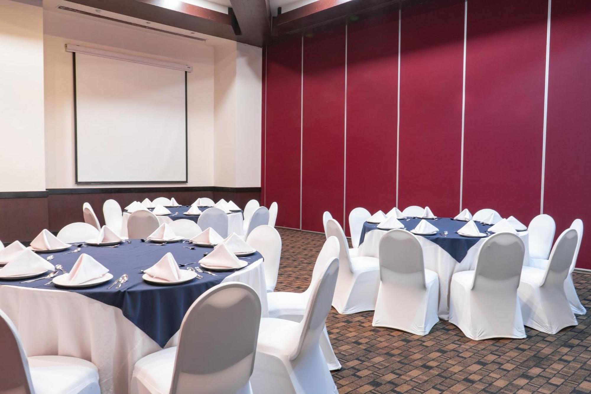 Fiesta Inn Tepic Zewnętrze zdjęcie