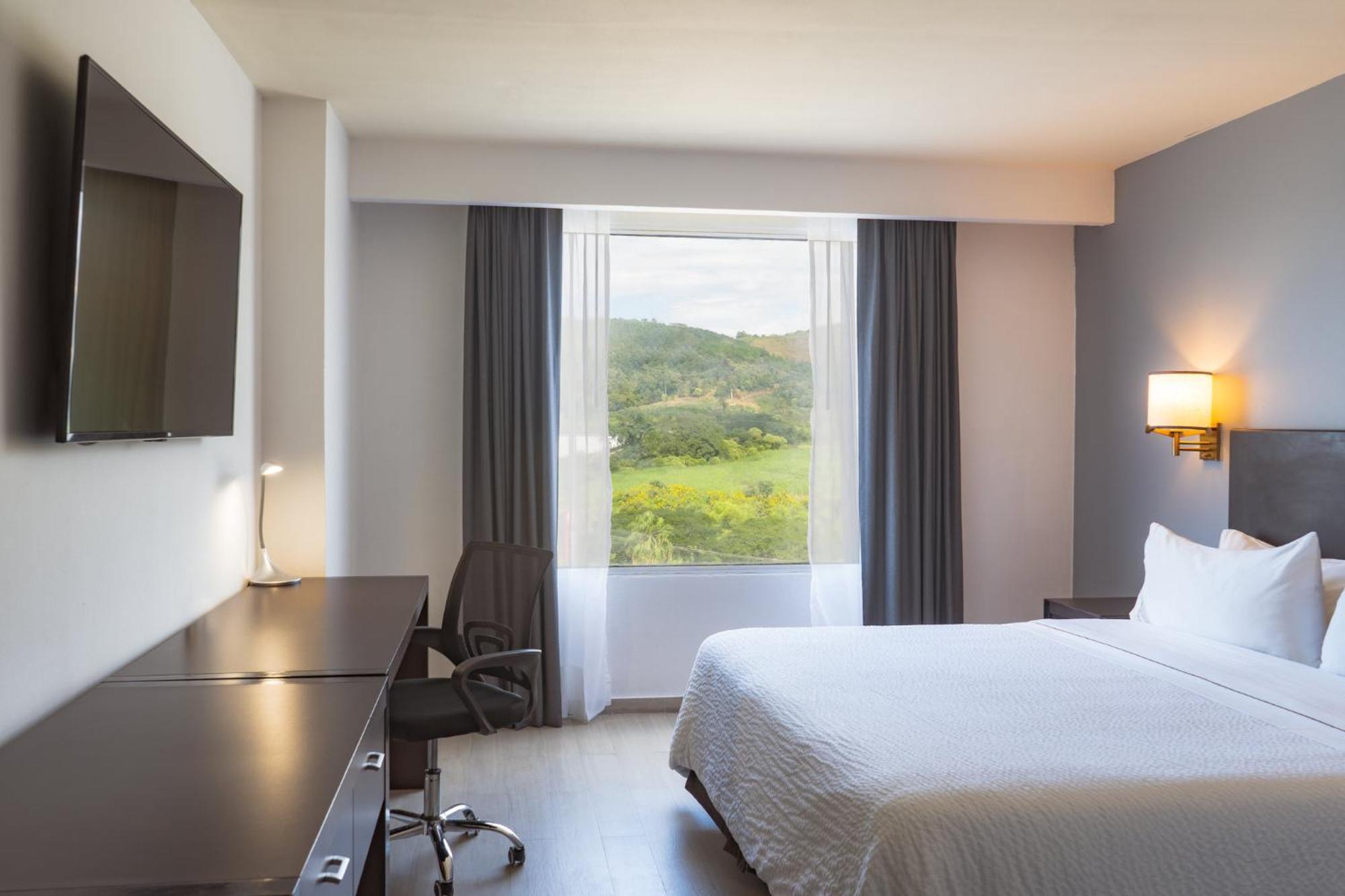 Fiesta Inn Tepic Zewnętrze zdjęcie
