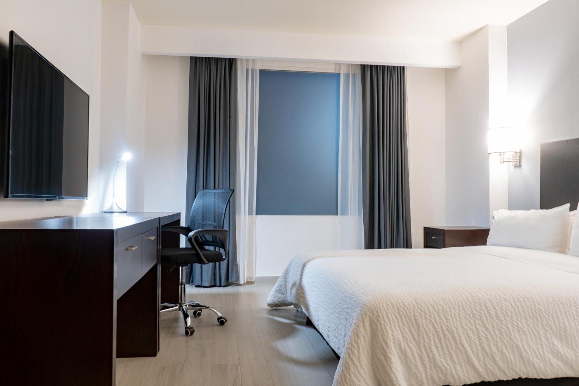 Fiesta Inn Tepic Zewnętrze zdjęcie